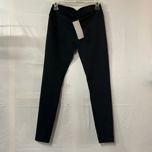 NWT Fabletics Salar Leggings 28”